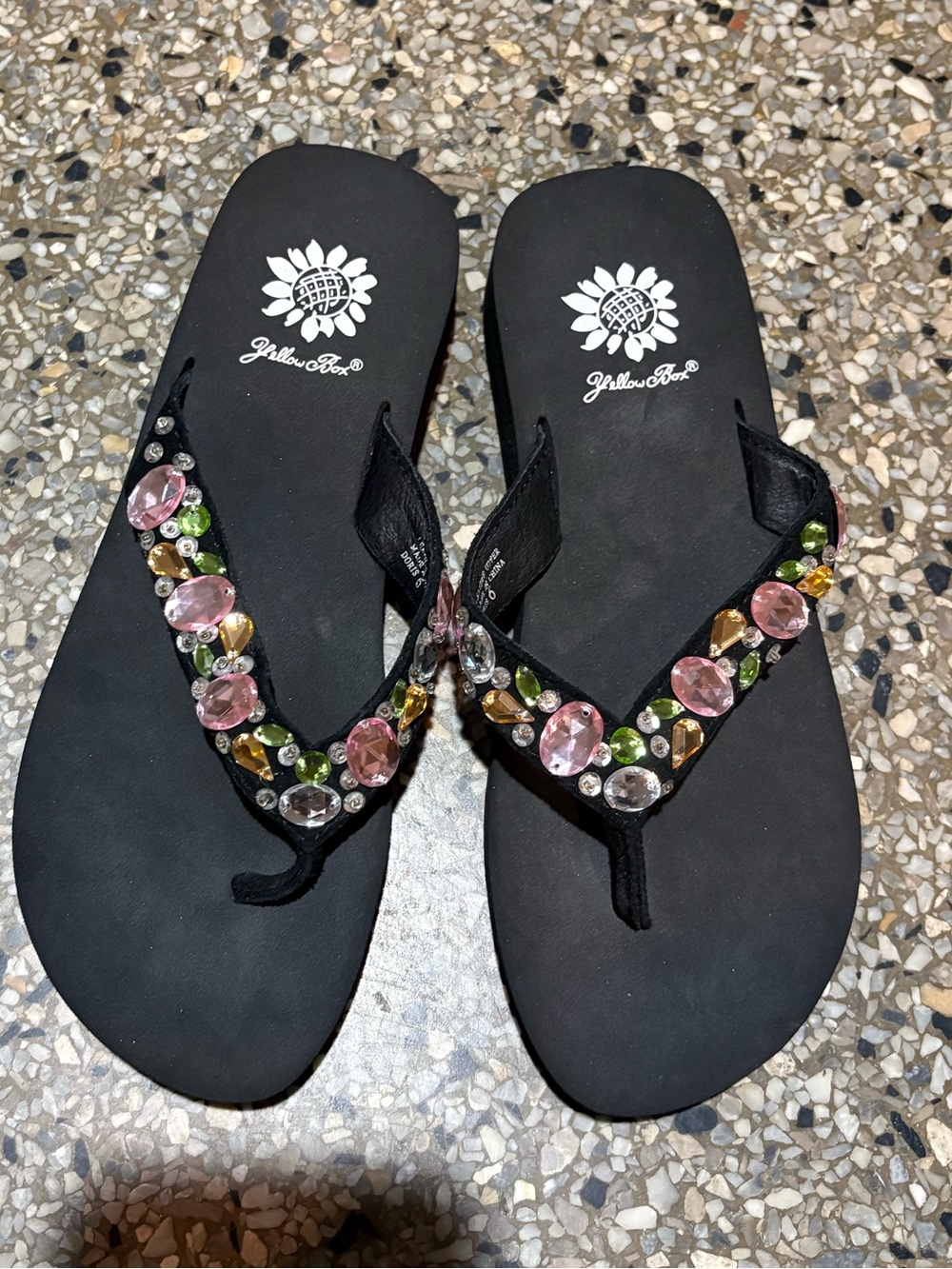 Yellow box Black flip flops with multicolored Pink And Green gemstones Size 6